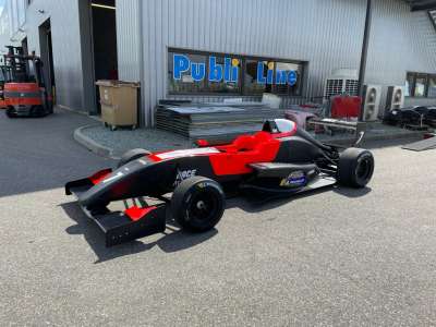 covering voiture course